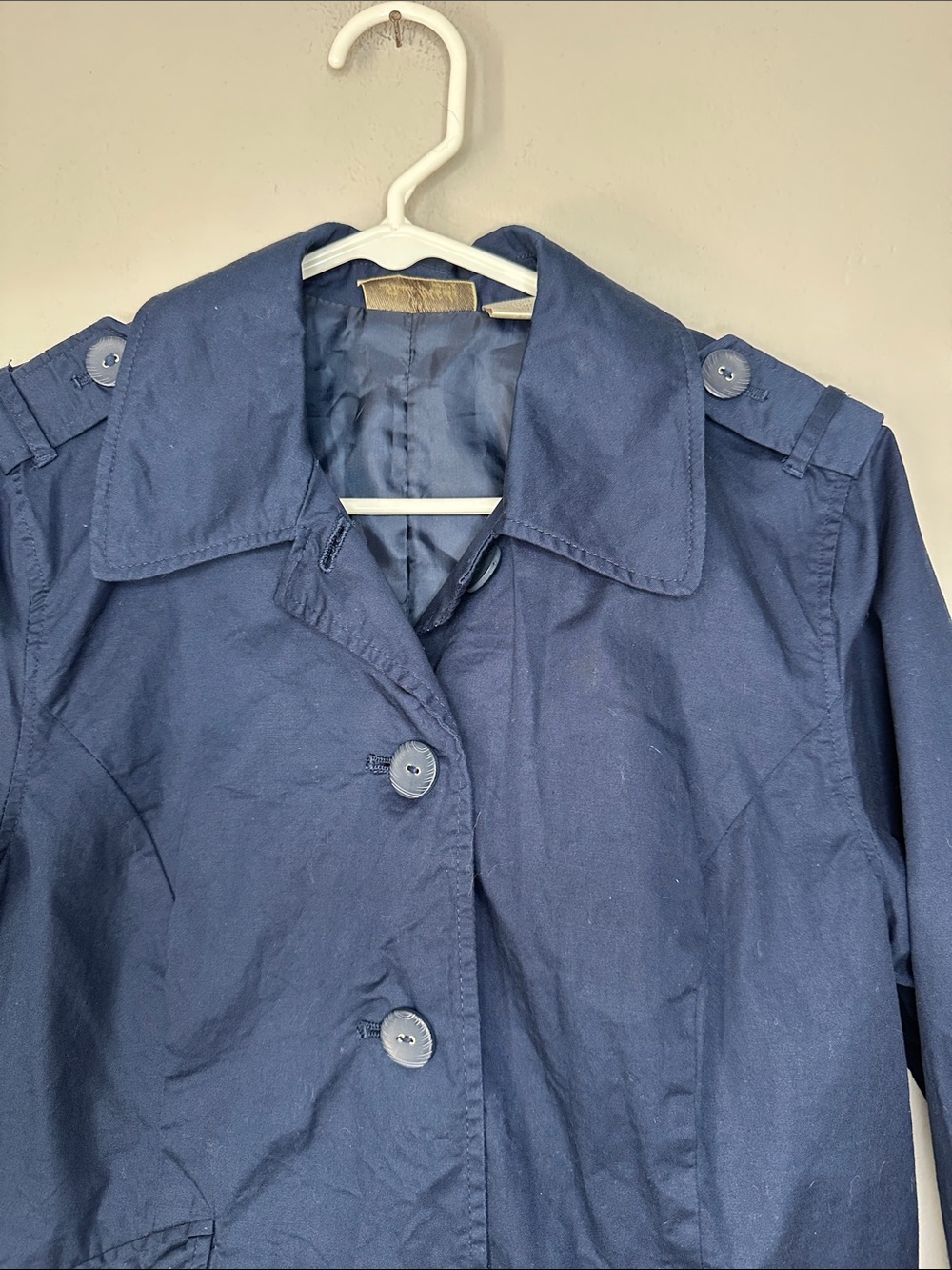 Women's Navy Button-Front Lightweight Jacket - Picture 3 of 7
